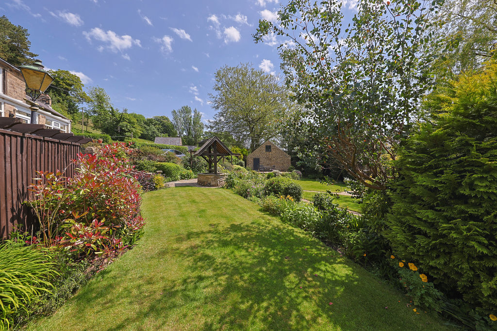Far Hill Ashover